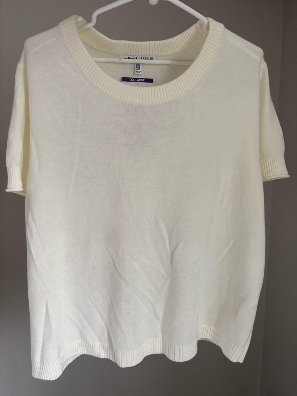 Womens lightweight sweater top